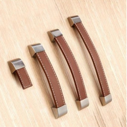 Set of 4 leather handles (96 mm, brown, metal endpiece)