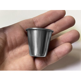Set of 20 stainless steel cups, 30 ml, with rolled edges