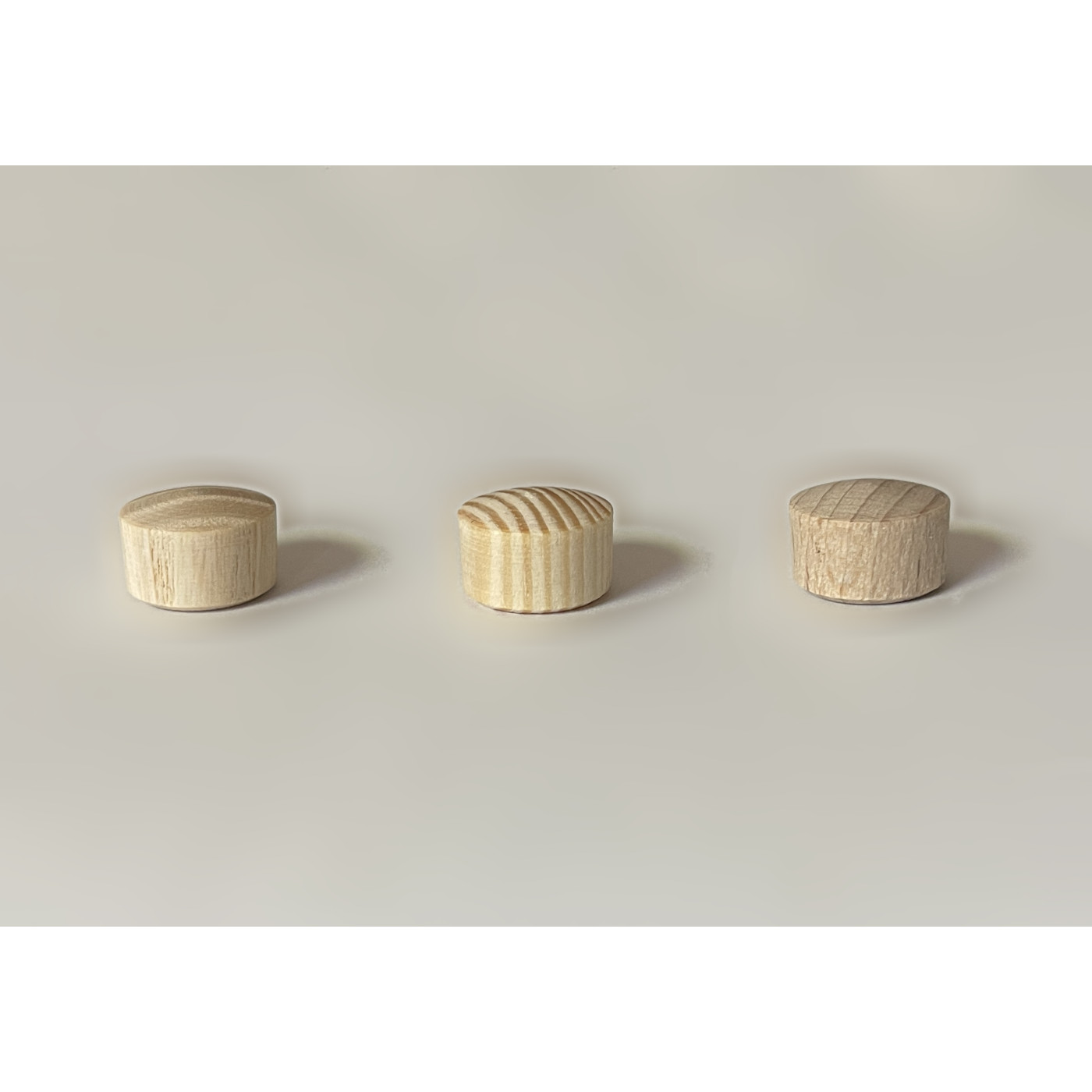 Lot de 30 boutons en bois, boutons (bois de pin 10x10)