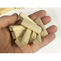 Conjunto de 36 pequenos blocos/bastões de madeira (4,5x1,5x1 cm)