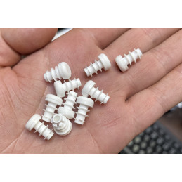 Zestaw 50 plastikowych zatyczek (okrągłych, 5-8,5-10, białych)