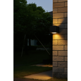 Square outdoor wall lamp (black aluminum, IP65)