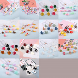 Set of 27 cute thumbtacks in boxes (model: hearts, red, white
