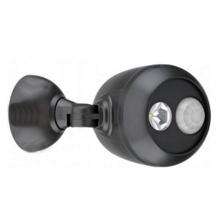 Outdoor light with motion sensor (on 4xAA batteries) Outdoor light with motion sensor (on 4xAA batteries)