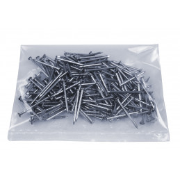 Bag with 120 grams of nails (2.4x50 mm)