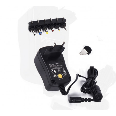 Universal adapter from 230V (AC) to 3.0-12V (DC), 1000 mA